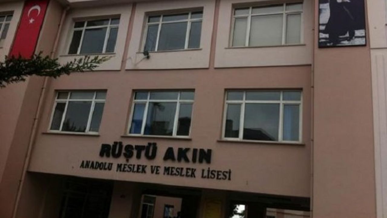 Rüştü Akın Mesleki ve Teknik Anadolu Lisesi, Yol Tarifi