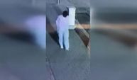 Bayrampaşa'da ev hırsızı kamerada