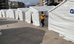 Antalya Büyükşehir Belediyesi Hatay’da Çadırkent Kurdu