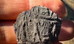 AÇÇANA HÖYÜK’TE 3500 YILLIK ÇİVİ YAZILI TABLETLER BULUNDU