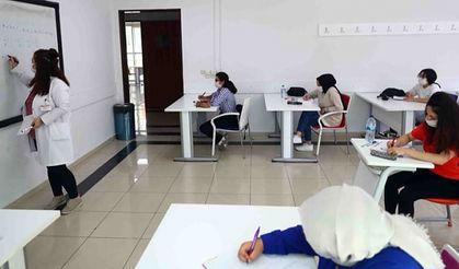 BAĞCILAR BELEDİYESİ GENÇLİK MERKEZİ, 750 GENCİ HAYALLERİNE KAVUŞTURDU