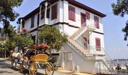 HEYBELİADA HÜSEYİN RAHMİ GÜRPINAR MÜZE EVİ