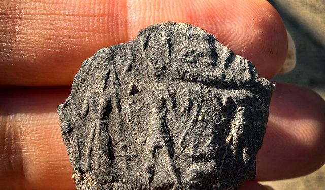 AÇÇANA HÖYÜK’TE M.Ö. 1500’LERE AİT ÇİVİ YAZILI TABLETLER BULUNDU