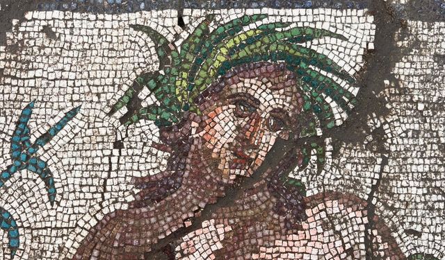 Aspendos'ta Nadir Bir Nehir Tanrısı Betimlemesi Çıkarıldı