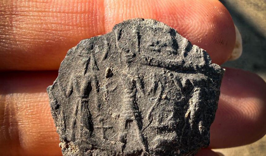 AÇÇANA HÖYÜK’TE M.Ö. 1500’LERE AİT ÇİVİ YAZILI TABLETLER BULUNDU
