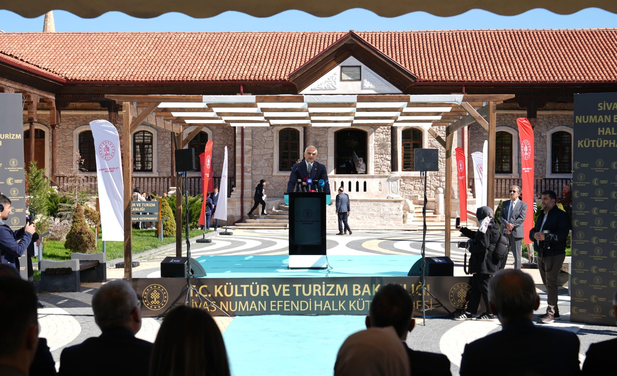 Sivas Numan Efendi Halk Kütüphanesi