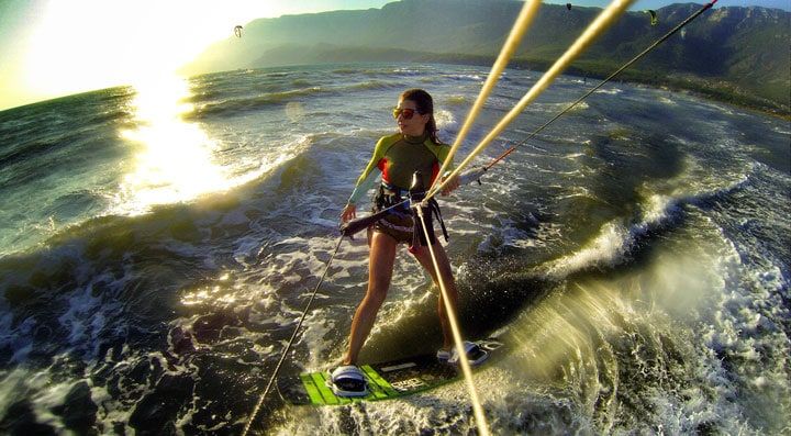 Akyaka Kitesurf sığ deniz kesintisiz rüzgar